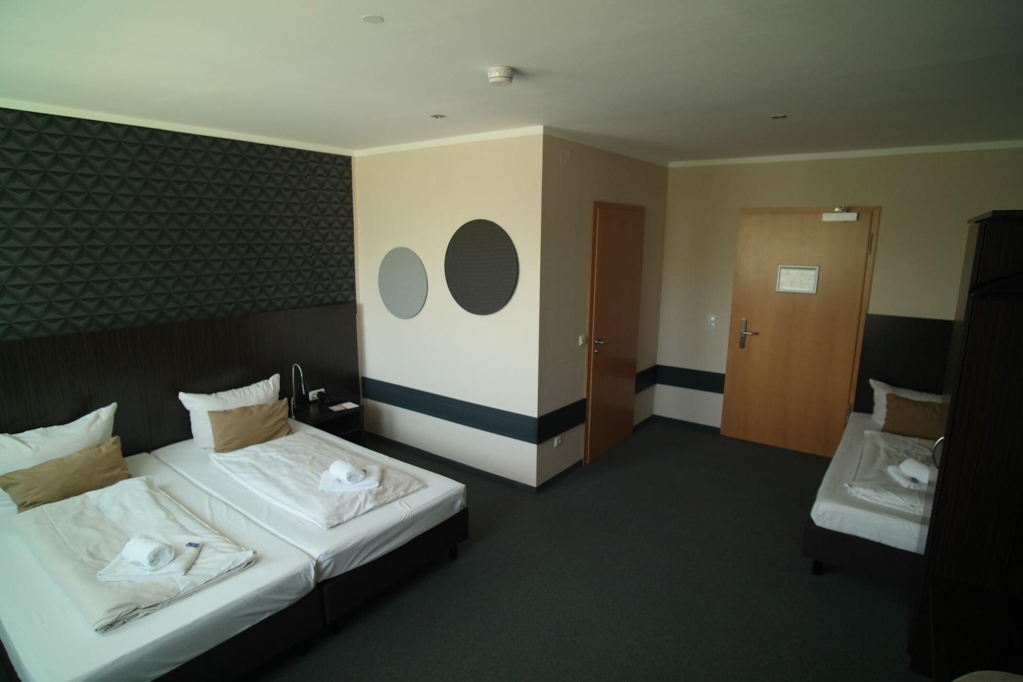 Gs Hotel Мюнхен Экстерьер фото