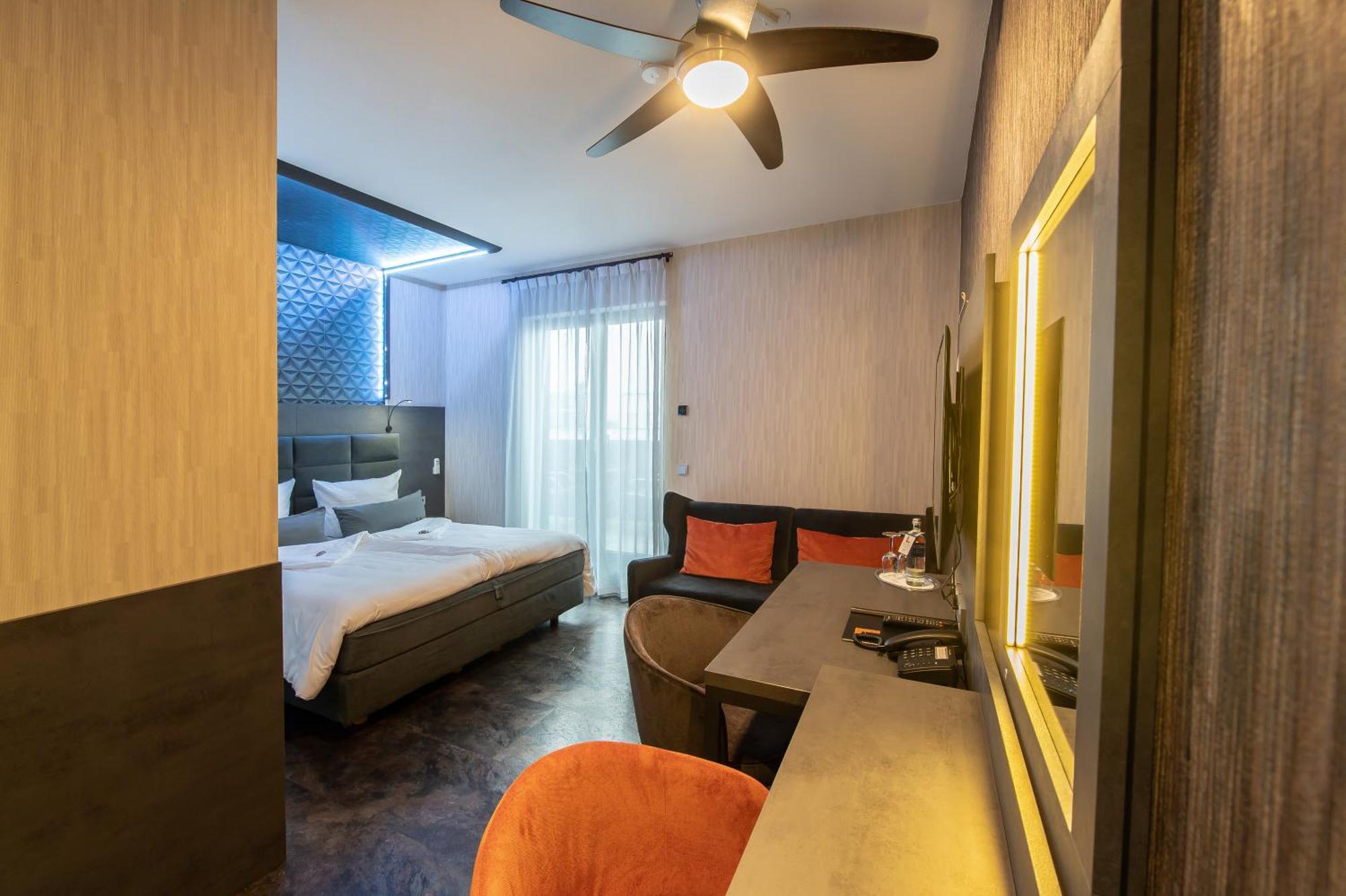 Gs Hotel Мюнхен Экстерьер фото